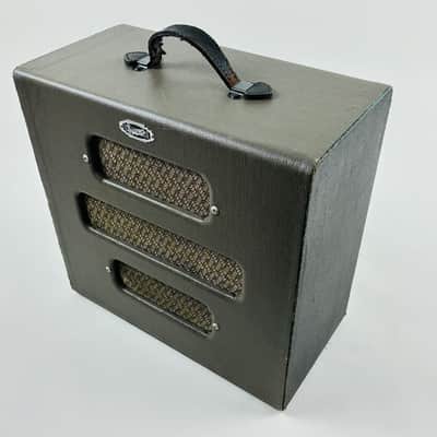 Supro Valco 51 Tube Amplifier 1950 - Taupe/Black Rare Color Combo image 3