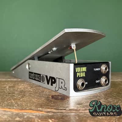 Passive volume pedal