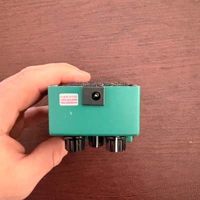 Boss TR-2 Tremolo (Silver Label) 1997 - Present - Green image 5