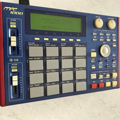 Akai MPC1000 Music Production Center 2004 - 2013 - Blue image 2