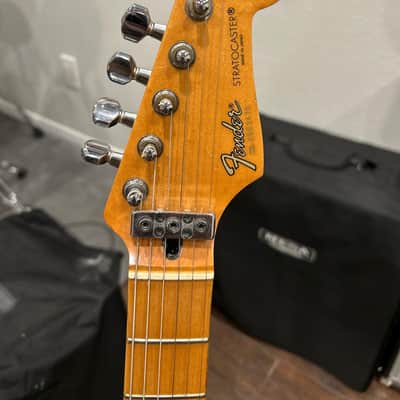 Fender Stratocaster 1984-1987 - Sunburst image 2