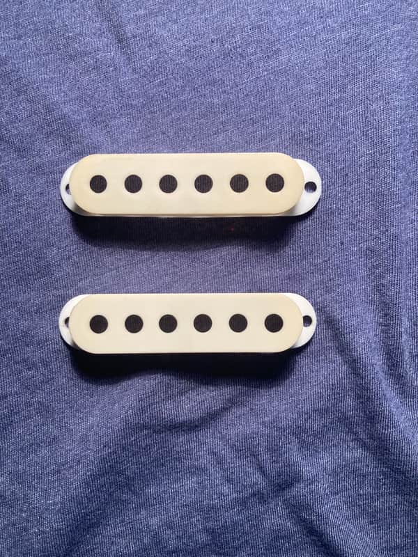 Fender Stratocaster Early 1970s Pickup Covers - White image 1