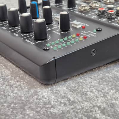 Mackie 402VLZ4 - 4-channel Compact Analogue Mixer image 4