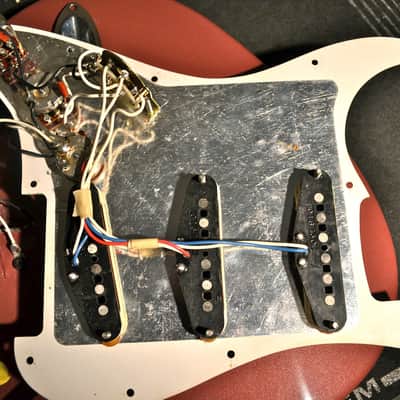 1995 Fender Stratocaster - Limited Edition Matching Headstock - Burgundy Mist image 12