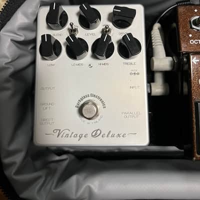 ベース Darkglass Electronics Vintage Deluxe Darkglass Electronics Vintage Deluxe and Duality Bass Pedals