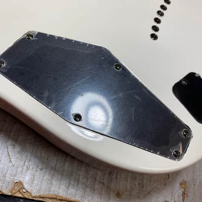 Mitchell MD200 - White - Includes Hardshell Case image 12