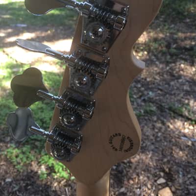 G&L L-2000 Tribute left handed Bass Natural Ash image 5