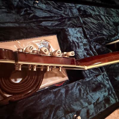 Bourgeois Guitars M5-F-BT, Bourgeois M5-F black top f- style mandolin- aged tone Adirondack/ European maple. 2025 - High gloss finish. Bourgeois M5-F black top f- style mandolin- aged tone Adirondack/ European maple. Mint condition. image 11