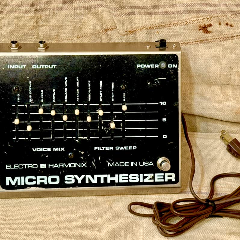 Electro-Harmonix Micro Synthesizer