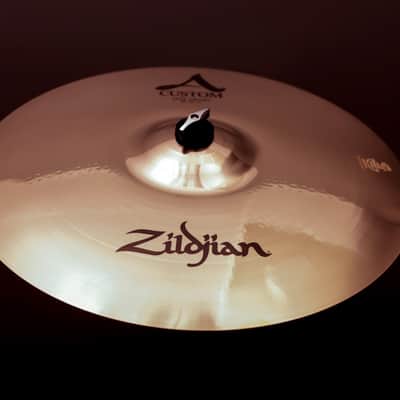 Zildjian 18" A Custom Fast Crash image 1