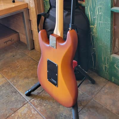 Fender Limited-Edition American Performer Stratocaster Spruce Satin Honey Burst w Deluxe Gig Bag image 19