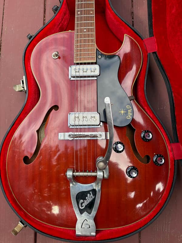 Guild Starfire III 1963 Cherry (Mint! All Original w/OHSC) - Excellent