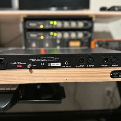 Stam Audio SA-4000 Stereo Bus Compressor with Carnhill Transformer Switch (Serial #00888) image 5