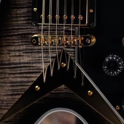 Gibson Custom Shop Flying V Custom Figured Electric Guitar - Cobra Burst with Hardshell Case image 10
