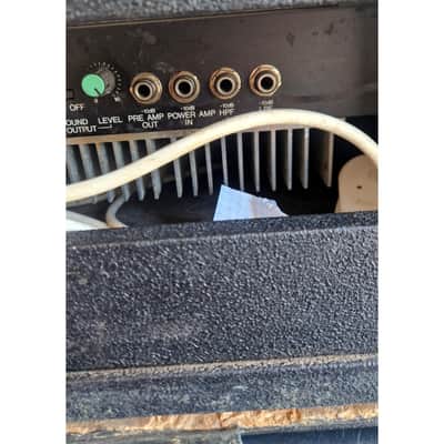 Yamaha B100-115III - Bass Amplifier - Fair image 12
