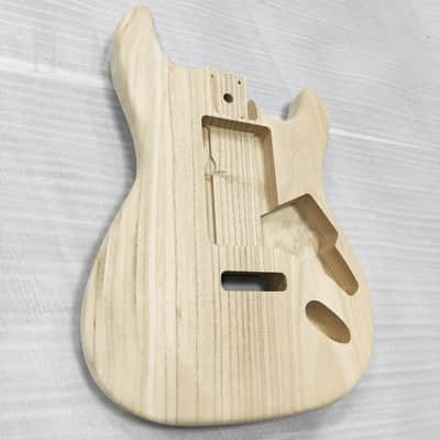 Unfinished Poplar Wood Stratocaster Strat Style Body image 2