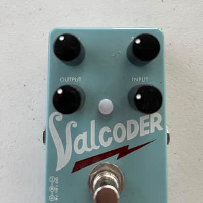 Catalinbread Valcoder Analog Tremolo Guitar Effect Pedal image 2