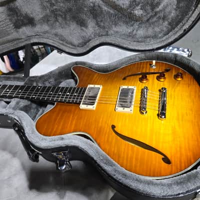 Eastman Romeo California Semi-hollowbody Electric Guitar - Goldburst w/OHSC & PLEK*D #659 image 11