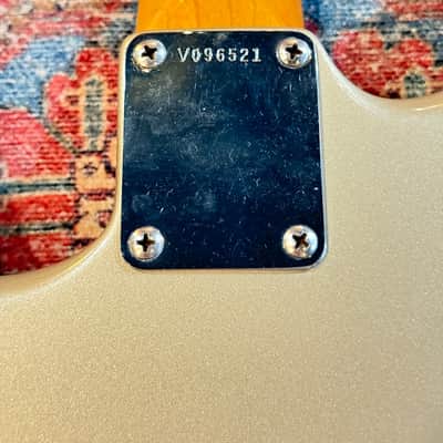 1997 Fender American Vintage '62 Stratocaster - Shoreline Gold image 19