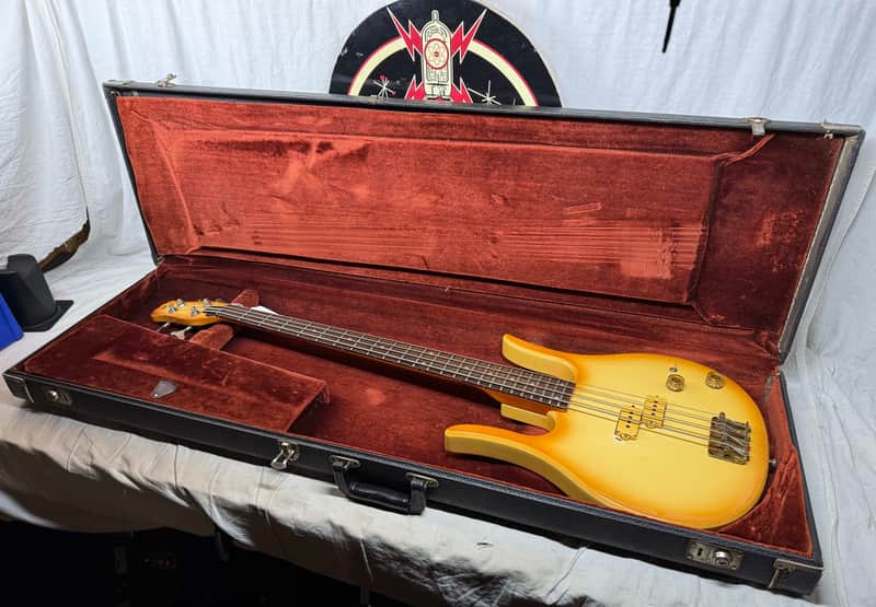 Hondo II Professional Longhorn 4-string Bass with Case Vintage image 1