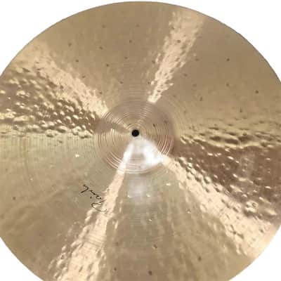 Used Paiste Signature Traditionals Light Ride Cymbal 22" - Very Good image 2