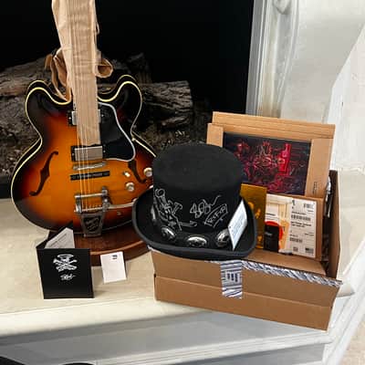 Gibson Slash signed ES-335 2024 - Murphy-aged sunburst image 2