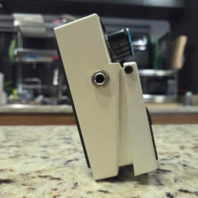 Boss DD-3(b) Digital Delay 2001 - Present - White image 4