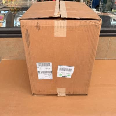SKB  Skb-R4uw Roto Rolling Rack Case 4U Rolling Wheels Transport image 13