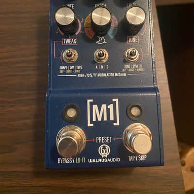 Walrus Audio Mako M1 High-Fidelity Modulation Machine 2022 - 2024 - Blue image 1