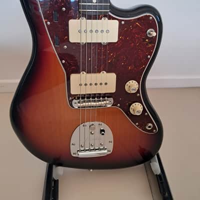 Fender Jazzmaster American pro II 2023 - Sunburst image 2