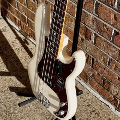 Fender Vintera® II '60s Precision Bass Rosewood Fingerboard Olympic White image 4