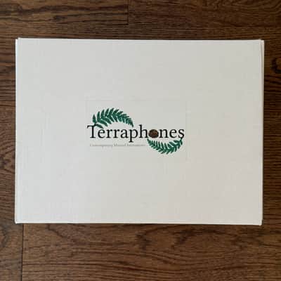 Terraphones Aurelia 2025 - Walnut image 4