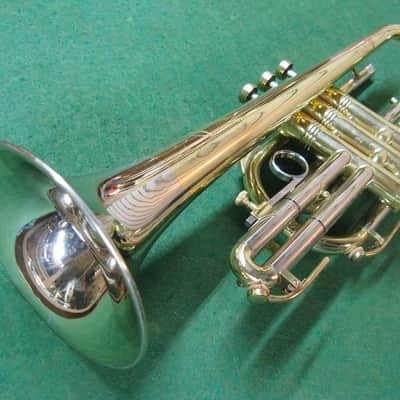 Huttl Cornet - Chris Kratt 1979 - Nickle SIlver Bell Model, Original Case and Chris Kratt MP image 11