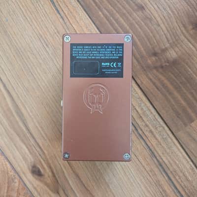 Walrus Audio Monument Harmonic Tap Tremolo V2 2018 - Present - Coral / Black image 2