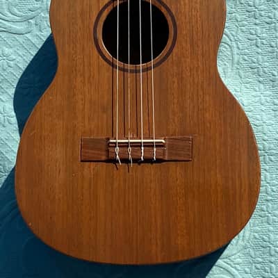 Favilla  B2 Baritone Ukulele c.1950's image 2