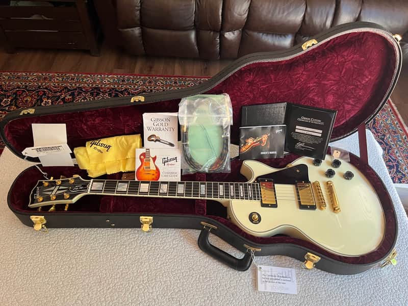 Gibson Les Paul Custom 2008 - Alpine White, pin stripe image 1