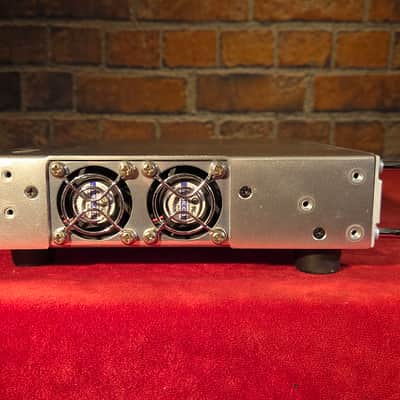 Gallien-Krueger MB800 800w Ultra Light Bass Head image 5