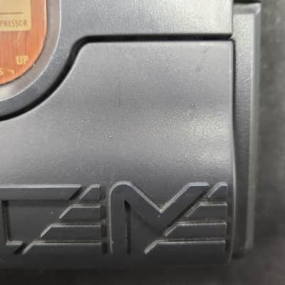 Zoom 504 Acoustic Compact Multi Effects Processor image 5