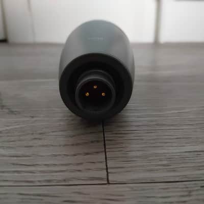 Shure PG42 Cardioid Condenser Microphone (XLR Cable)- Black image 8