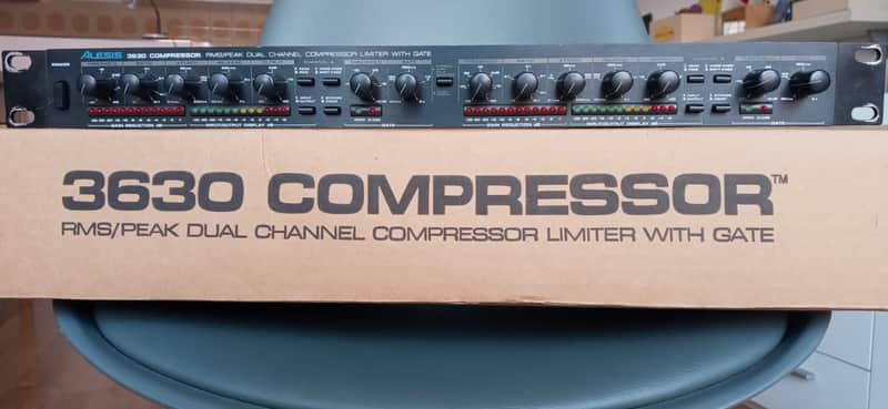 Alesis 3630 Dual-Channel Compressor / Limiter with Gate 1990s - Black image 1