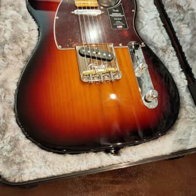 Fender American Professional II Telecaster Maple Fimgerboard 3-Color Sunburst image 13