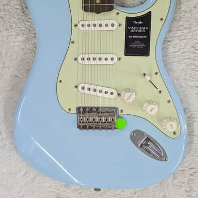 Fender Vintera II Road Worn '60s Stratocaster Electric Guitar, Sonic Blue w/Case image 3