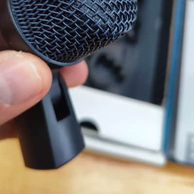 Sennheiser e904 Cardioid Dynamic Drum Microphone with Rim Clip 2004 - Present - Black image 2