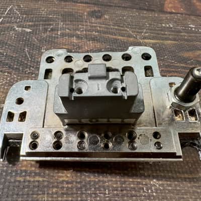 Ibanez Edge-ZERO Tremolo Bridge Chrome with ZPS3 Zero Point System image 6