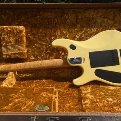Ernie Ball Music Man John Petrucci JP6 Limited Edition 2005  - Butter Cream image 2