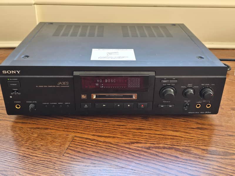 Sony MDS-JA3ES minidisc player recorder deck Early or mid-1990s - Black image 1