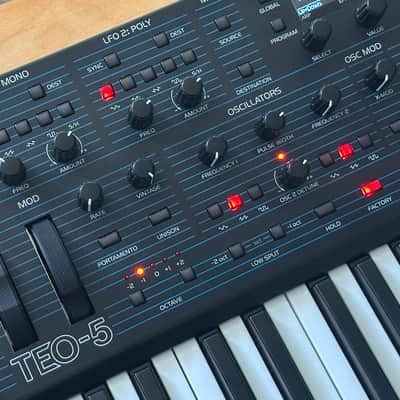 Oberheim TEO-5 44-Key 5-Voice Synthesizer 2024 - Present - Black image 2