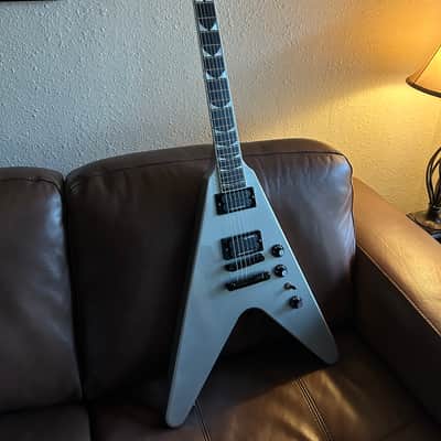 2021 Gibson Dave Mustaine Flying V Silver metallic image 1