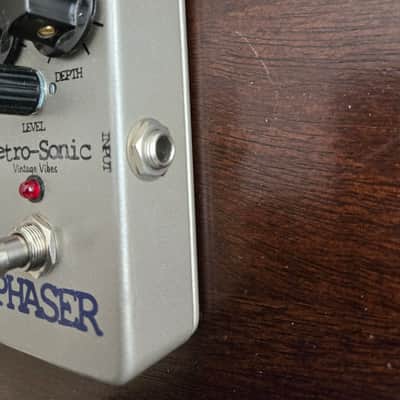 Retro-Sonic Phaser image 3