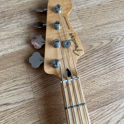 Fender Precision Bass - Present - 3-Color Sunburst image 5